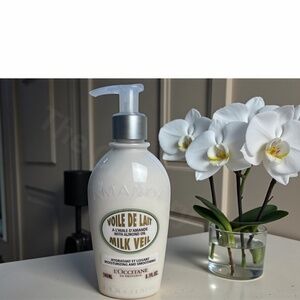 Almond Milk Veil by L'OCCITANE 240ml/8.1oz Body Lotion